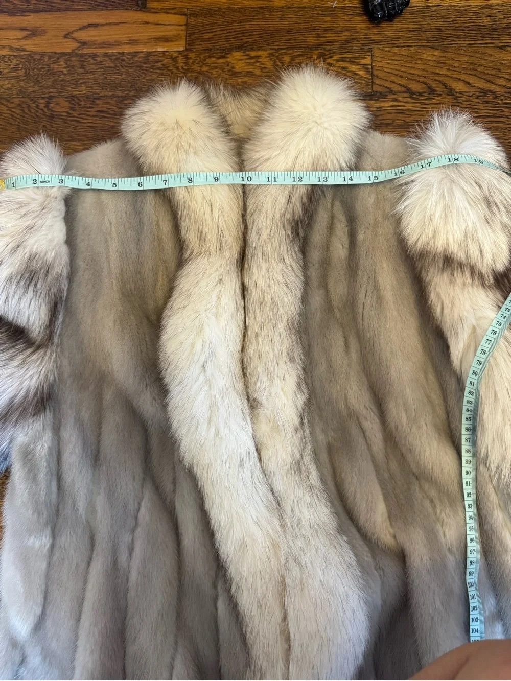 Luxury Women's Long silver sapphire blue fox Fur Coat - Light Gray - Picture 17 of 17